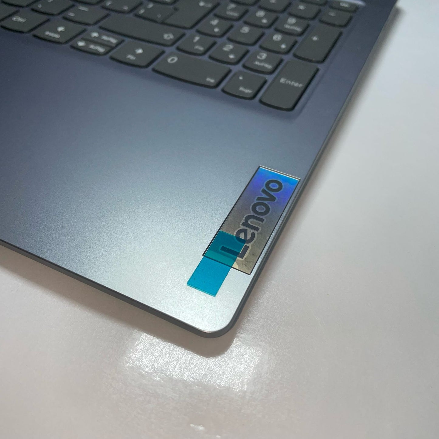 Posamanos Lenovo Ideapad Slim 3 15IAH8