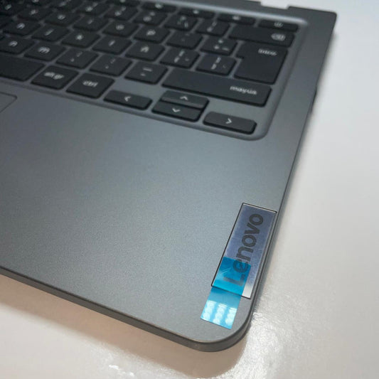 Posamanos Lenovo 14E Chromebook Generación 3