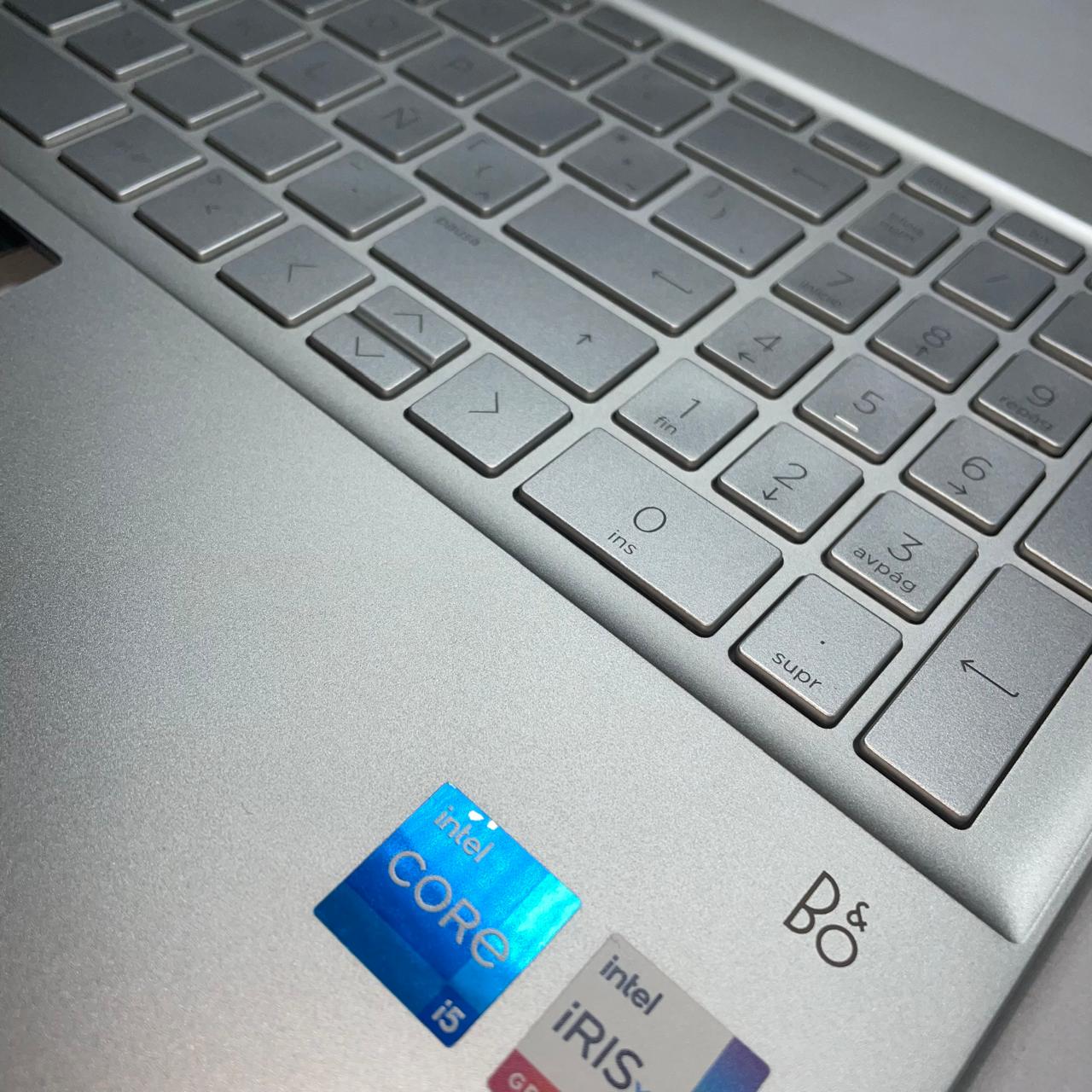 Posamanos HP Pavilion 15 EH0006LA