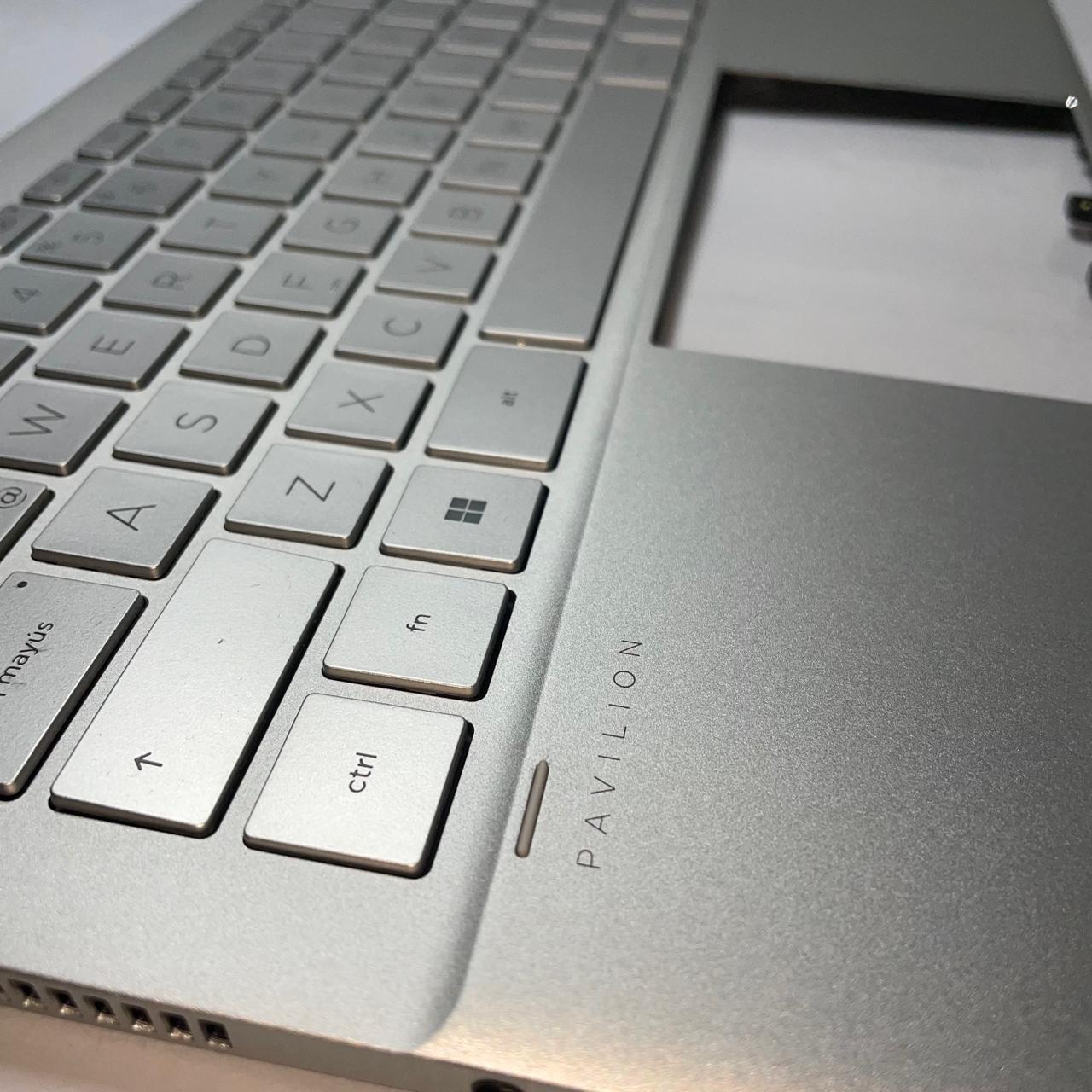 Posamanos HP Pavilion X360 14-DY0008LA