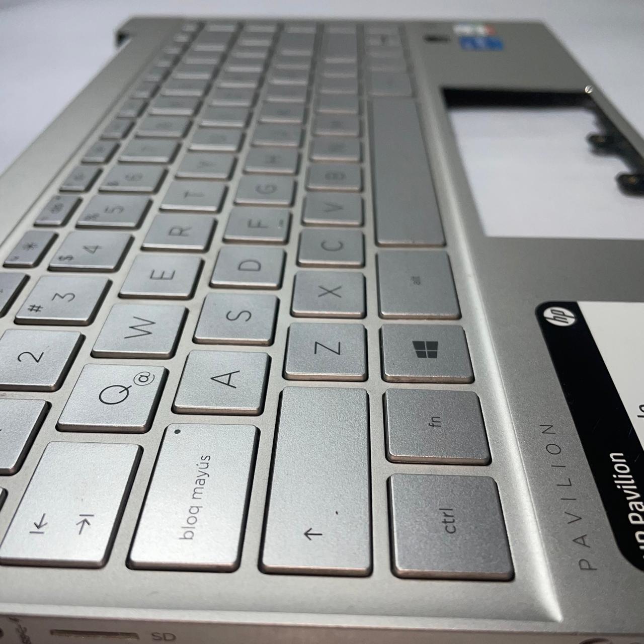 Posamanos HP Pavilion 14 DV0502LA