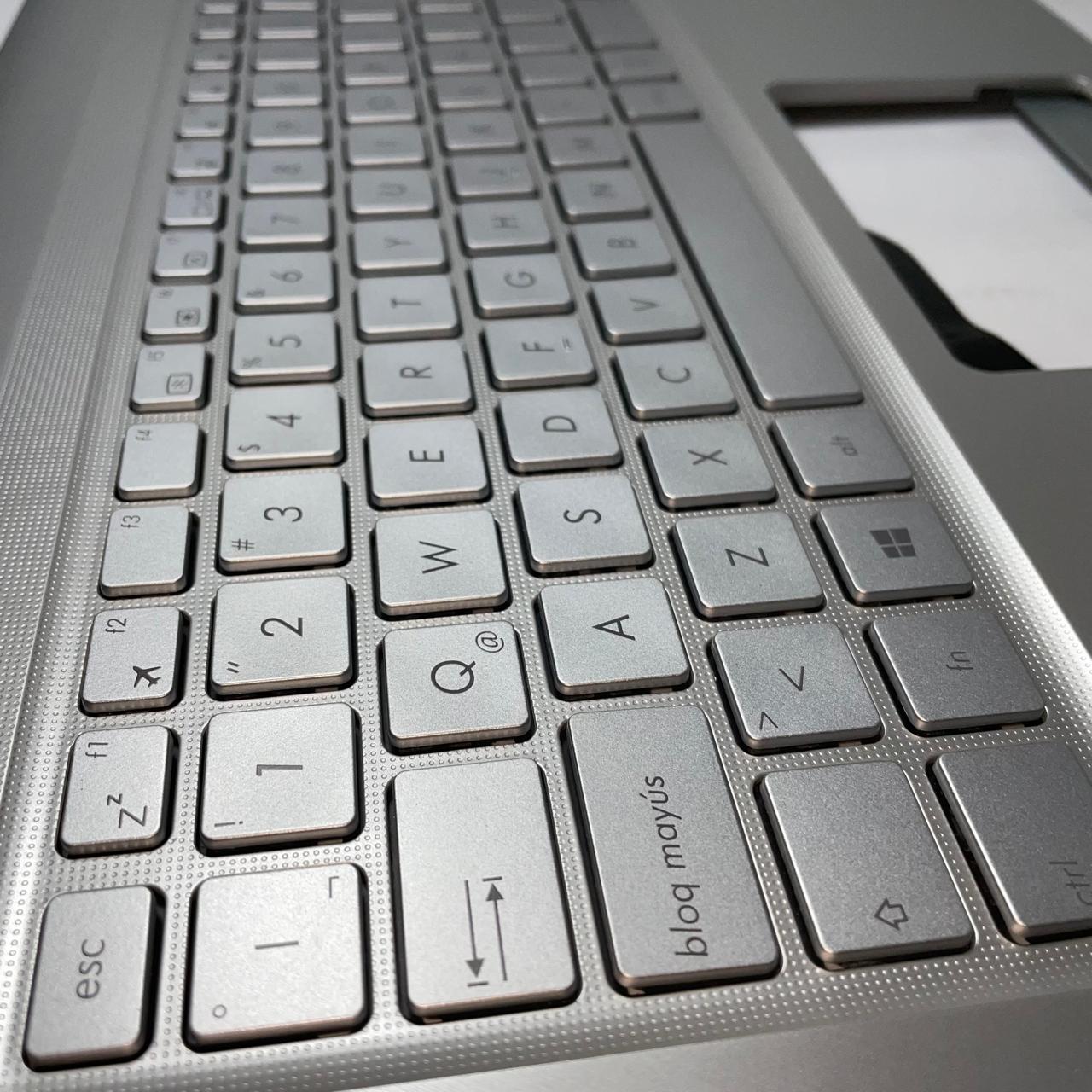 Posamanos Asus X540